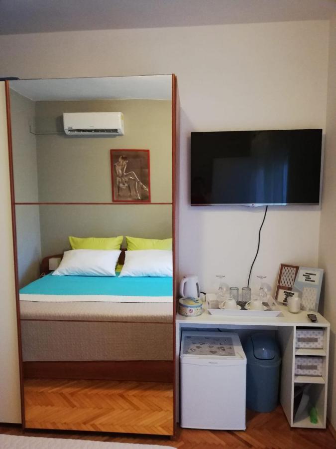Bonbon Room And Apartment Zadar Exteriör bild