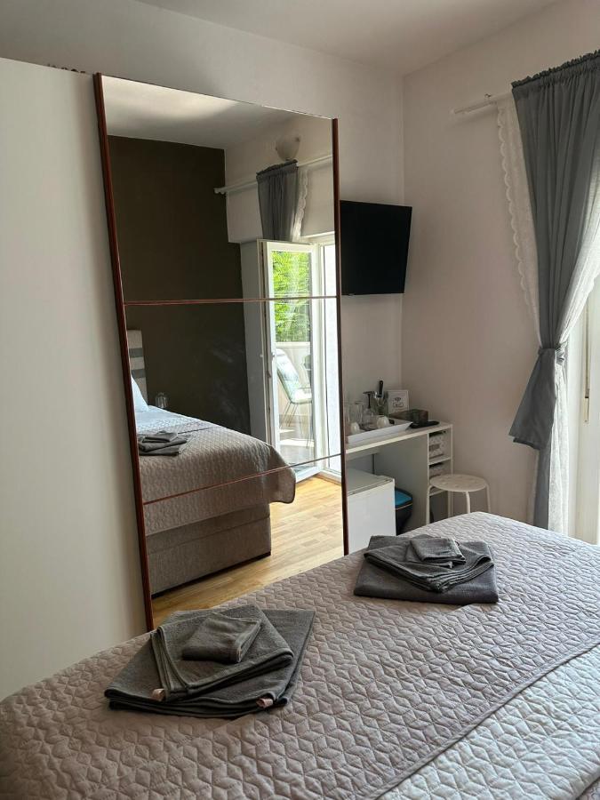 Bonbon Room And Apartment Zadar Exteriör bild